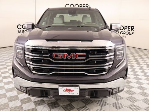Used 2022 GMC Sierra 1500 SLT RWD image 9