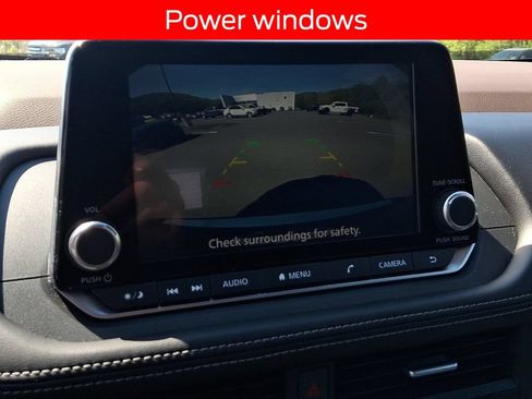 Used 2023 Nissan Rogue SV AWD/4WD image 17