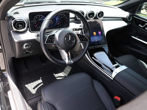 Used 2025 Mercedes-Benz C 300 Sedan image 17