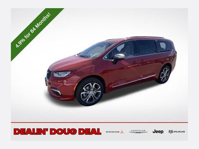 New 2026 Chrysler Pacifica Pinnacle