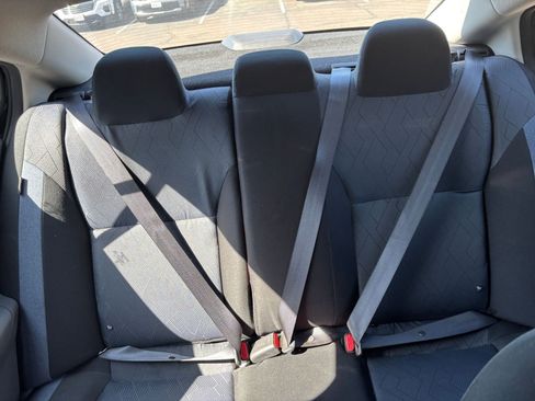 Used 2025 Nissan Versa SV image 36