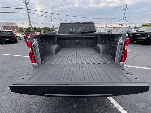 Certified 2026 Chevrolet Silverado 1500 RST w/ Dark Appearance Package AWD/4WD image 26