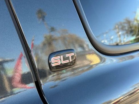 Used 2005 GMC Yukon SLT w/ SLT Preferred Equipment Group image 15