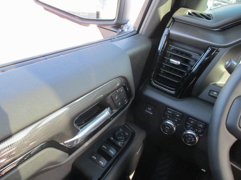 New 2026 GMC Sierra 1500 AT4 w/ AT4 Premium Package image 18