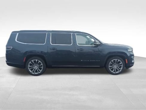 Used 2023 Jeep Grand Wagoneer L Series II w/ Convenience Group III image 5