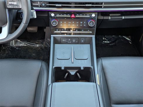 Certified 2024 Hyundai Santa Fe Limited image 18