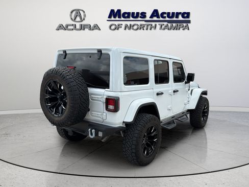 Used 2022 Jeep Wrangler Unlimited Sahara AWD/4WD image 10