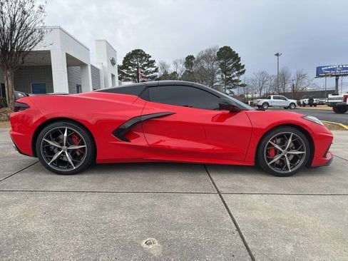Used 2021 Chevrolet Corvette Stingray Premium Conv w/ Z51 Performance Package image 8
