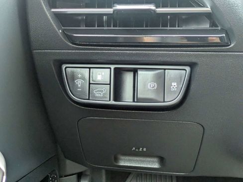 Used 2023 Kia EV6 Wind RWD image 25