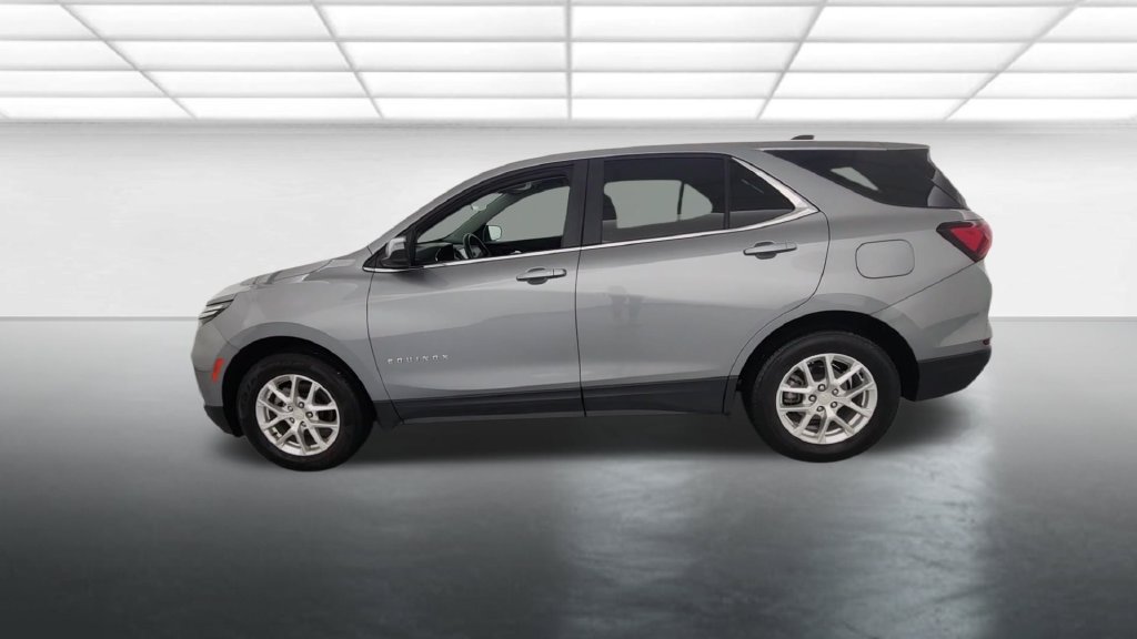 Used 2024 Chevrolet Equinox LT AWD/4WD image 4