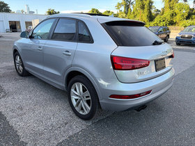 Used 2018 Audi Q3 2.0T Premium AWD/4WD image 2