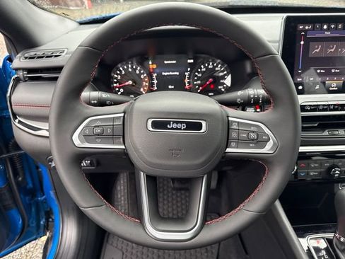 Used 2026 Jeep Compass Trailhawk image 21