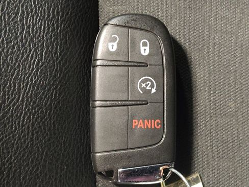 Used 2019 Jeep Compass Latitude w/ Popular Equipment Group image 32