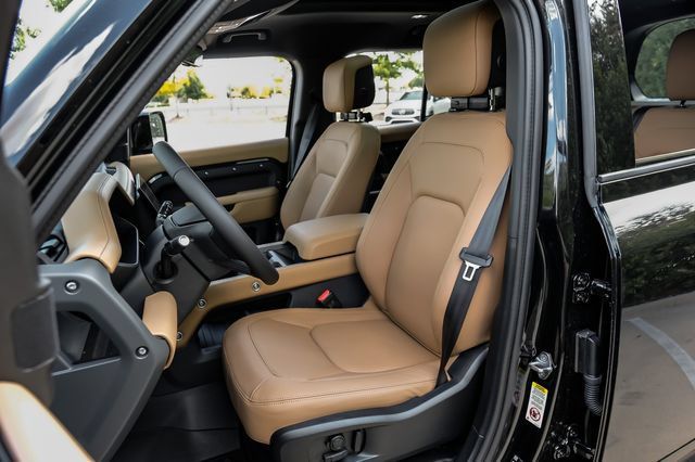New 2026 Land Rover Defender 110 X-Dynamic SE AWD/4WD image 45