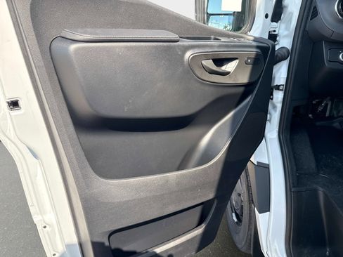 New 2026 Mercedes-Benz Sprinter 2500 image 13