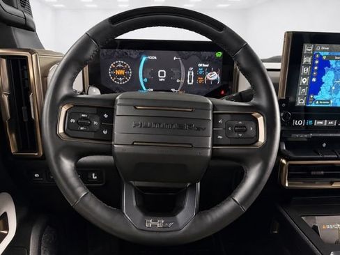Used 2024 GMC Hummer EV 3X AWD/4WD image 42