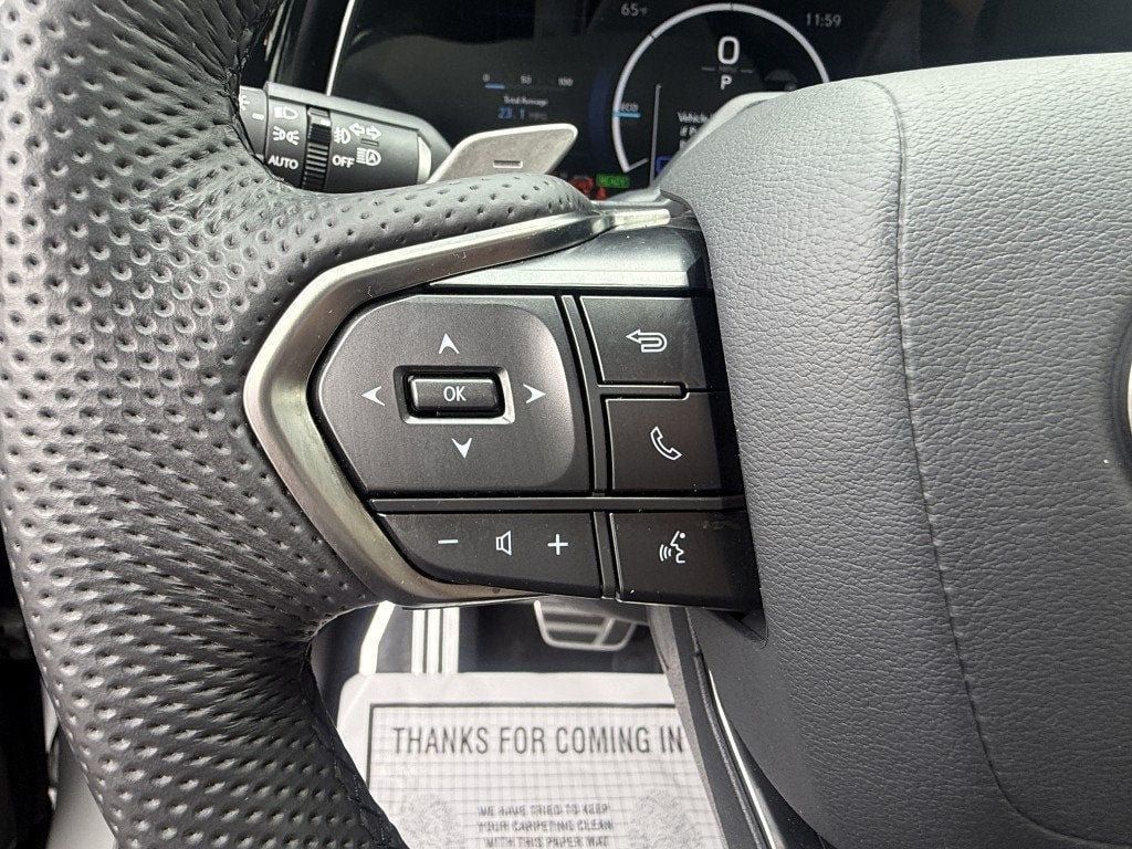 Used 2026 Lexus TX 500h AWD w/ Technology Package image 14
