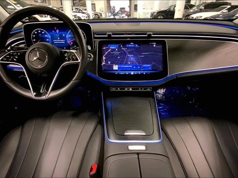 Used 2025 Mercedes-Benz E 350 Sedan image 14