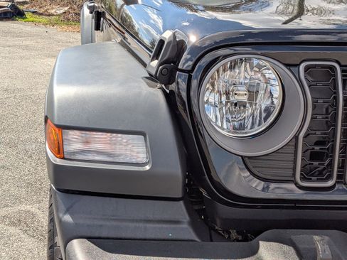 New 2026 Jeep Wrangler Unlimited Sport image 9