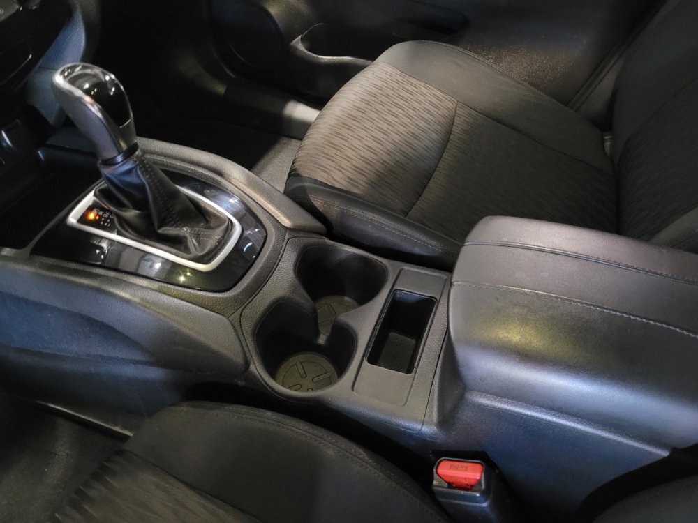 Used 2018 Nissan Rogue S FWD image 26