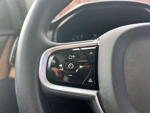 Used 2023 Volvo XC90 B5 Plus w/ Protection Package Premier image 13