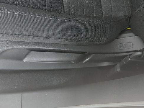 New 2026 Honda HR-V LX image 22