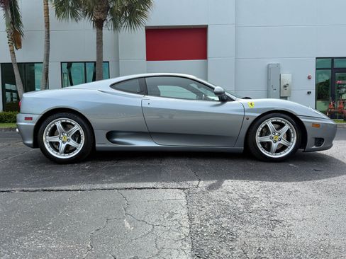Used 2004 Ferrari 360 Modena RWD image 3