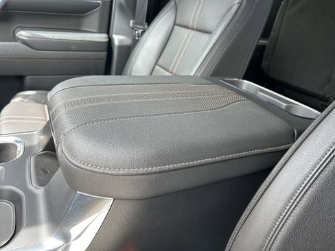 Used 2023 Chevrolet Silverado 1500 High Country w/ Technology Package AWD/4WD image 38