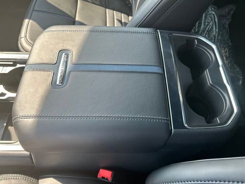 New 2025 Ford F250 Platinum w/ FX4 Off-Road Package image 20