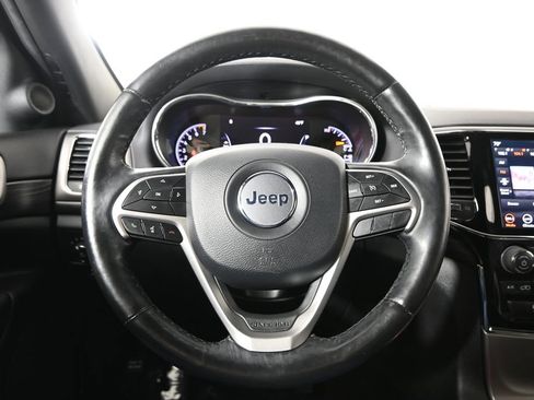 Used 2020 Jeep Grand Cherokee Altitude AWD/4WD image 34