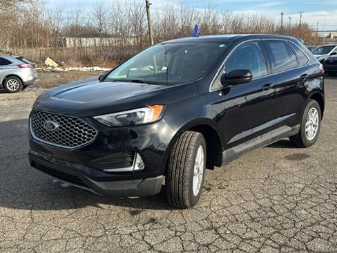 Certified 2023 Ford Edge SEL w/ Convenience Package image 7