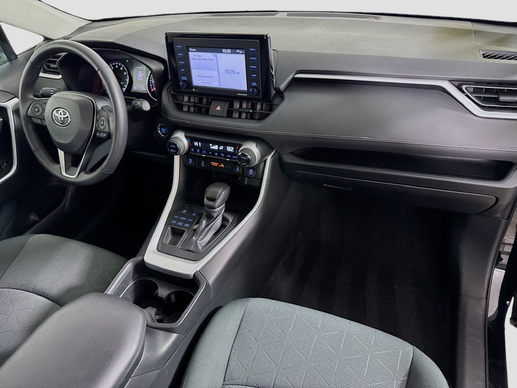 Used 2020 Toyota RAV4 XLE w/ Convenience Package AWD/4WD image 31
