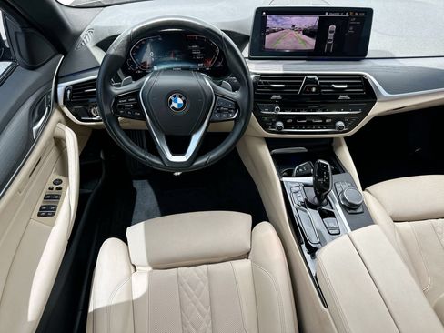 Used 2022 BMW 530i w/ M Sport Package RWD image 23