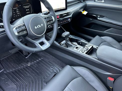 New 2025 Kia K5 EX image 6