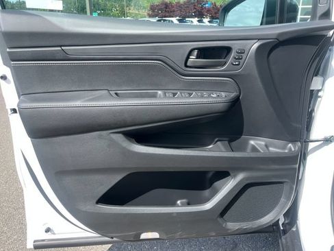 New 2026 Honda Odyssey EX-L image 17