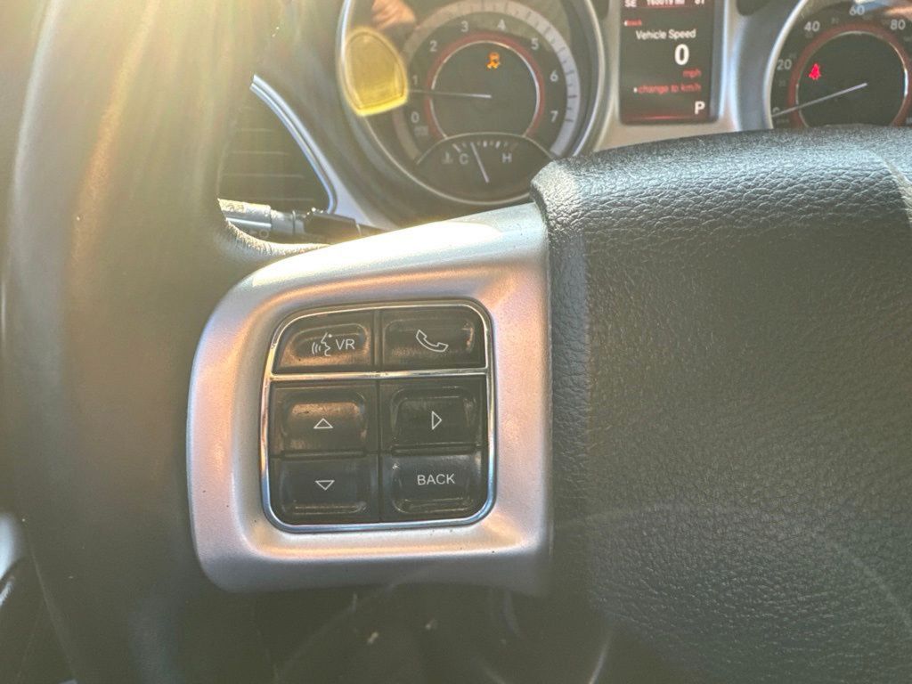 Used 2015 Dodge Journey SXT w/ Flexible Seating Group FWD image 15