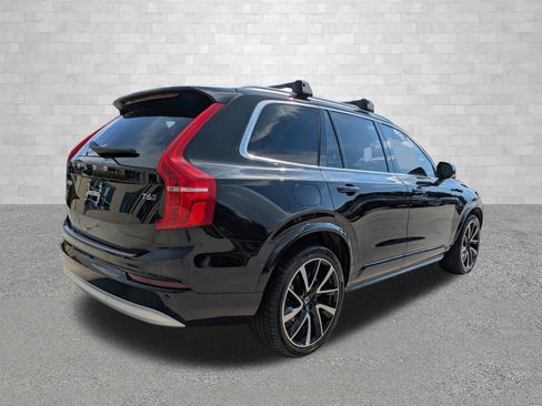 Used 2022 Volvo XC90 T6 Momentum w/ Climate Package AWD/4WD image 2