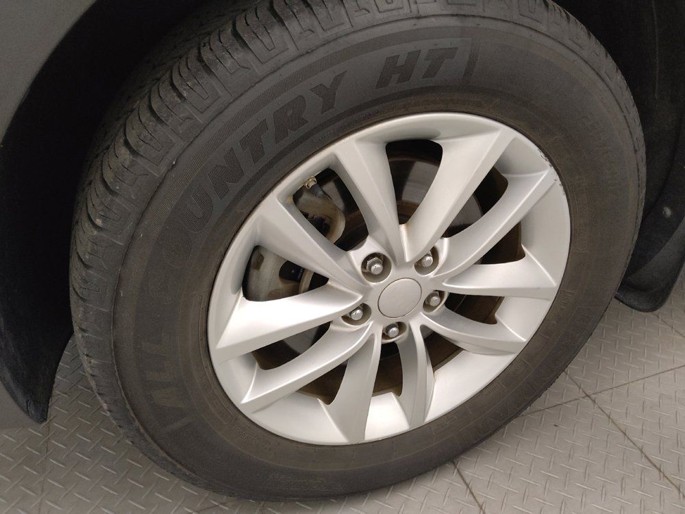 Used 2017 Kia Sorento FWD image 31