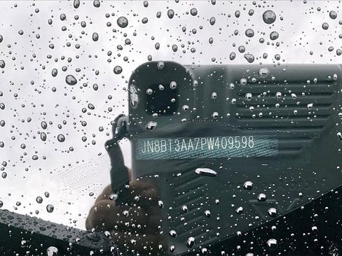 Used 2023 Nissan Rogue S image 9