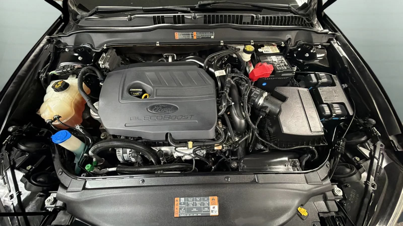 Used 2018 Ford Fusion SE w/ Equipment Group 201A FWD image 23