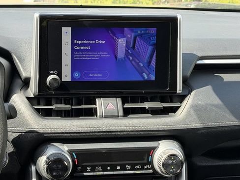 Certified 2025 Toyota RAV4 XLE FWD image 17