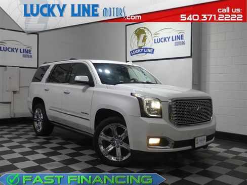 Used 2017 GMC Yukon Denali AWD/4WD image 1