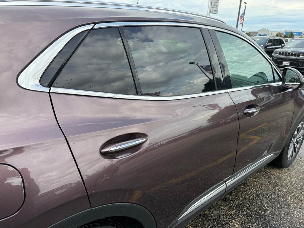 Used 2024 Buick Envision Preferred AWD/4WD image 39
