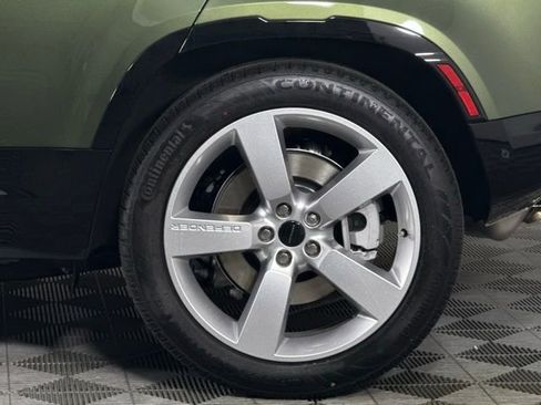 New 2026 Land Rover Defender 110 X-Dynamic SE image 14