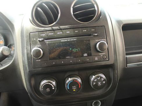 Used 2014 Jeep Patriot Sport FWD image 17