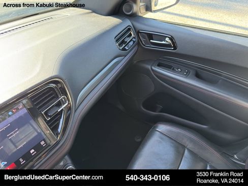 Used 2023 Dodge Durango GT image 28