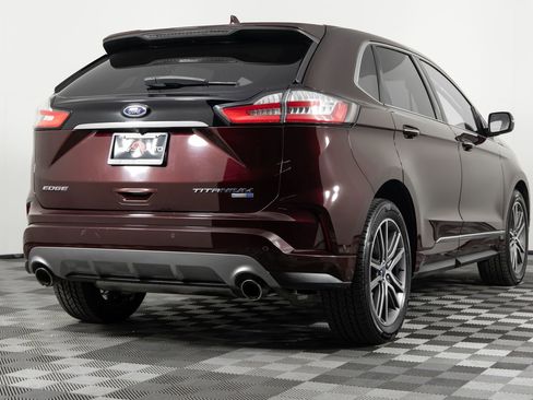 Used 2019 Ford Edge Titanium w/ Equipment Group 301A image 7