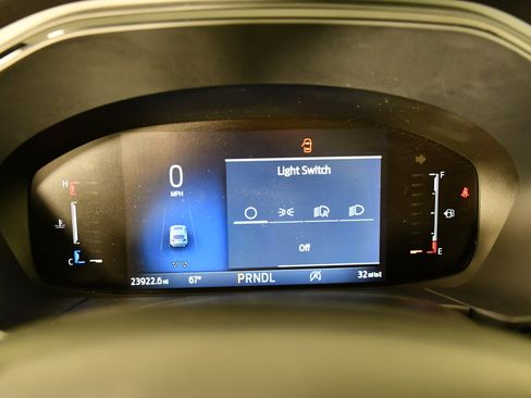 Used 2025 Ford Escape ST-Line Select image 18