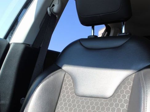 Used 2020 Jeep Compass Latitude image 26