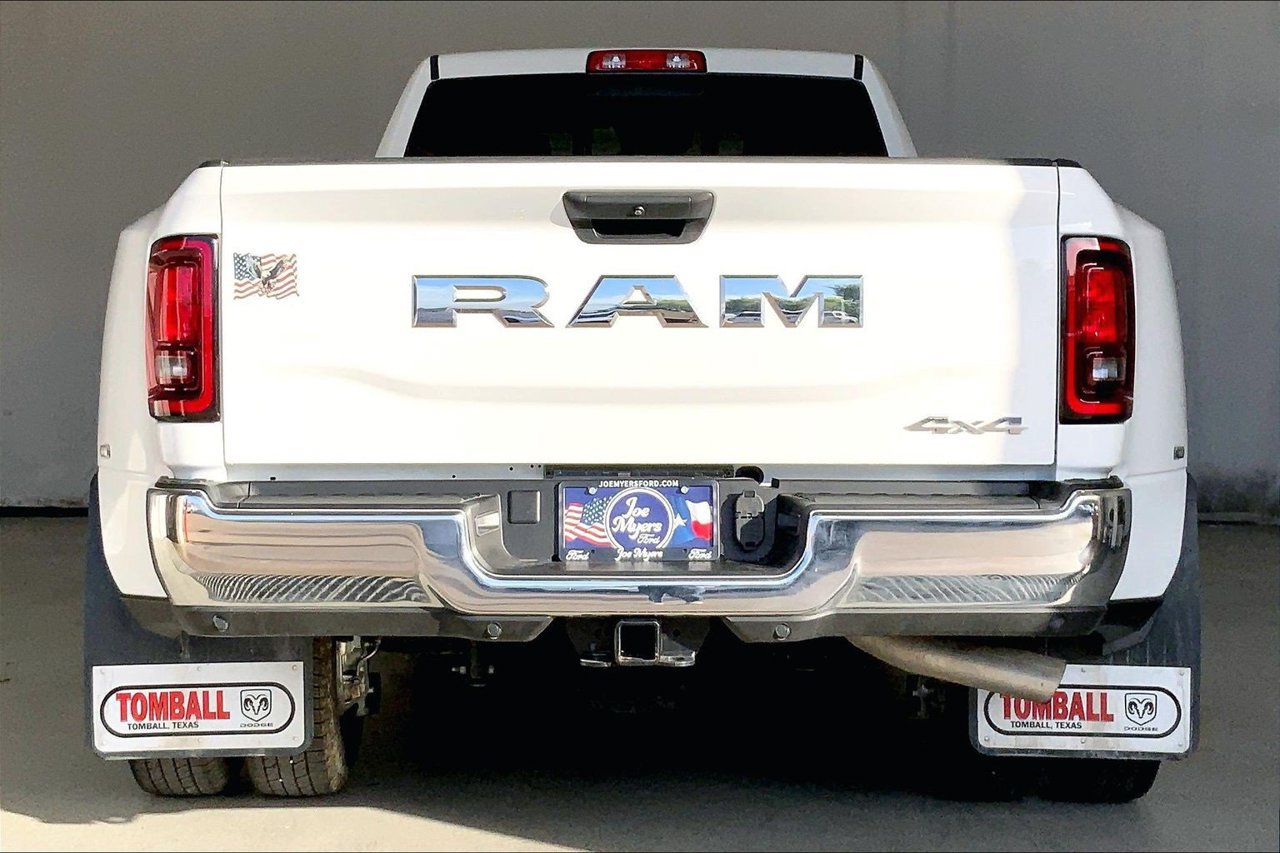 Used 2026 RAM 3500 Tradesman AWD/4WD image 3